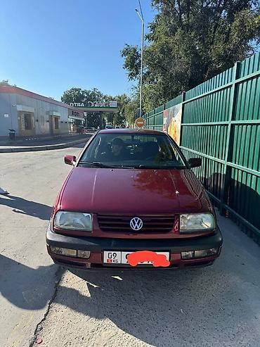 субару аутбек универсал: Volkswagen Vento: 1993 г., 2 л, Механика, Бензин, Седан — 2