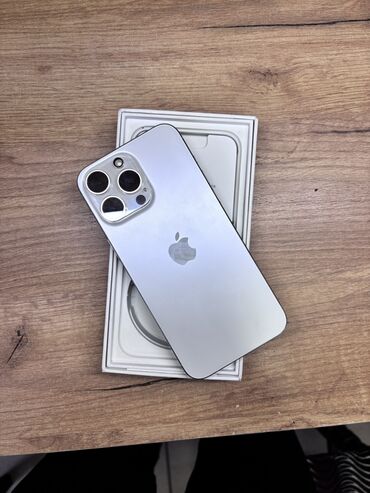 Apple iPhone: IPhone 15 Pro Max, Б/у, 256 ГБ, White Titanium, Защитное стекло, Чехол, Коробка, 88 %