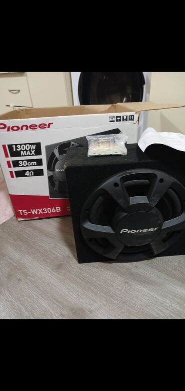 авто регистратор: Pioneer TS-WX306B avtomobil subvuferi - Güc: 1300W MAX - Diametr: 30