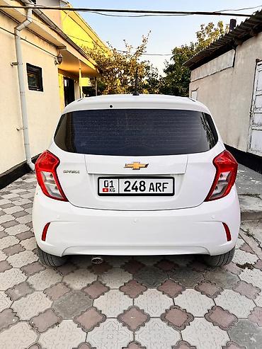 Chevrolet Spark: 2018 г., 1 л, Вариатор, Бензин