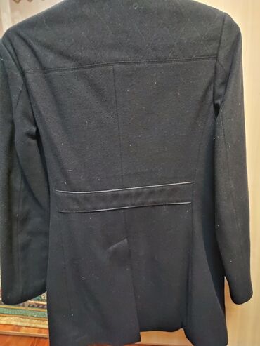 альпака пальто: Продаю пальто приталенный, черного цвета, производство Турция, размер