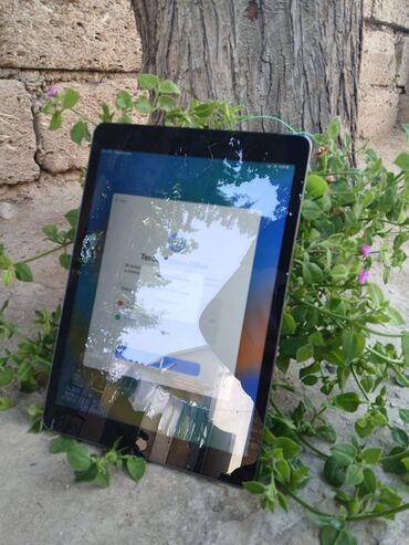 ipad 10 nesil: Yenidir demek olar ki çox az işlənilib təzədən fərqlənmir qiyməti 800