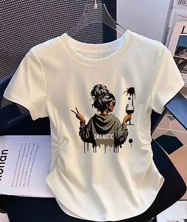 kupalnik satisi: Ağ rəngdə qısaqol T‑şört.
Teze L.xl ōlçü 6m satilir isteyen buyursun — 1