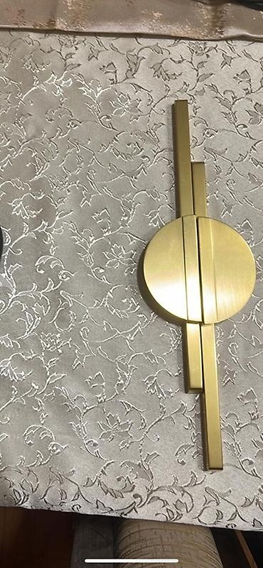 Kućni dekor: Rucice za ormar – metalni ukras u zlatnoj boji - Materijal: metal sa — 1
