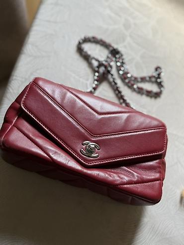 Çiyin çantası, Chanel, Yeni