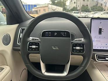 Lixiang: Lixiang L7: 2024 г., Электромобиль, Кроссовер — 6