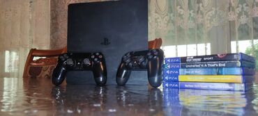 куплю пс4: Playstation 4 Slim 1 Tb
2 ədəd original pult və 4 ədəd oyun diski