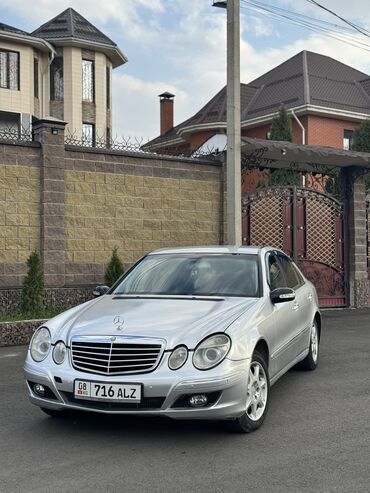 ниже рыночной: Mercedes-Benz E 320: 2002 г., 3.2 л, Автомат, Бензин, Седан