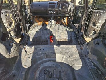 Honda: Honda Fit: 2005 г., 1.3 л, Автомат, Хэтчбэк — 4