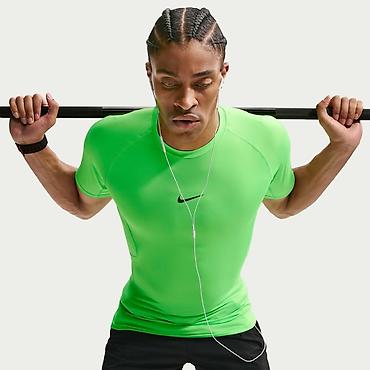muški šorcevi: NIKE PRO Men's Dri-FIT Tight Short-Sleeve Fitness Top vel.M NOVO FB — 2