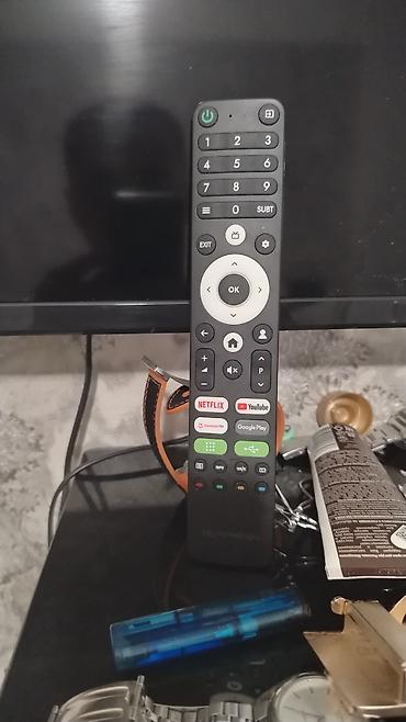 pult qabı: Hoffmann Smart TV – divara asılan, nazik çərçivəli ekran — 4
