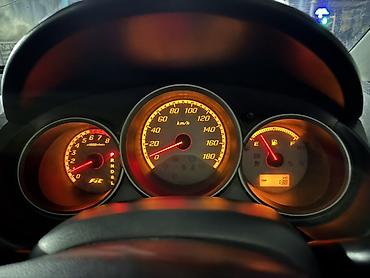 Honda: Honda Fit: 2006 г., 1.3 л, Вариатор, Бензин, Хэтчбэк — 10