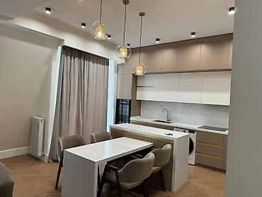 ev axtaran: İcarəyə verilir 2 otaqlı yeni tikili 65 m², Ağ şəhər q. Kateqoriya — 4