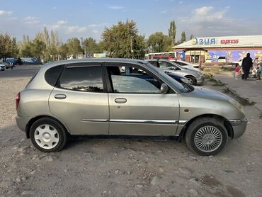 Daihatsu: Daihatsu Sirion: 1999 г., 0.8 л, Автомат, Бензин, Хэтчбэк