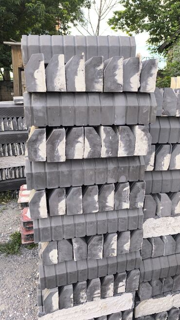 Дорожные бордюры: Дорожный бордюр, Прессованный, Бетонный, Новый — 17