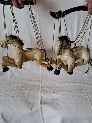 Ostali antikviteti: Tri drvene marionetske igracke sa originalnim kanapima, pocetk 20 — 7