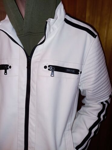 Куртки: Куртка S (EU 36), цвет - Белый