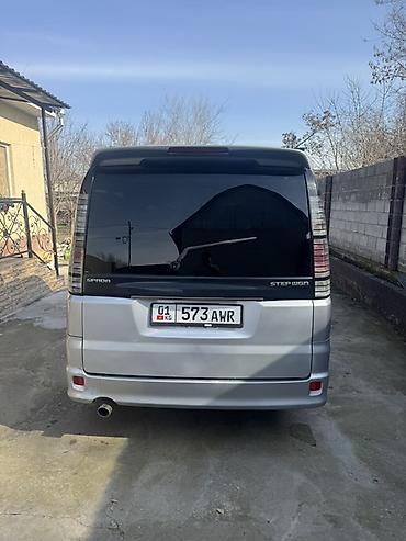 Honda: Honda Stepwgn: 2004 г., 2 л, Автомат, Бензин, Минивэн — 4