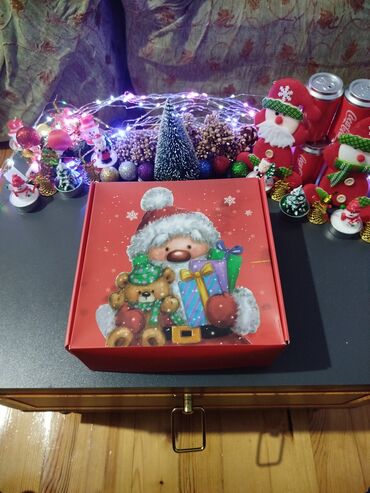 Hədiyyələr: Hər birinin Qiyməti 10 manat olan Rənglənən Gips Gift Boxlarla — 11