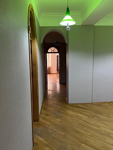 Mənzillər: 3 otaqlı, Yeni tikili, 128 kv. m — 7