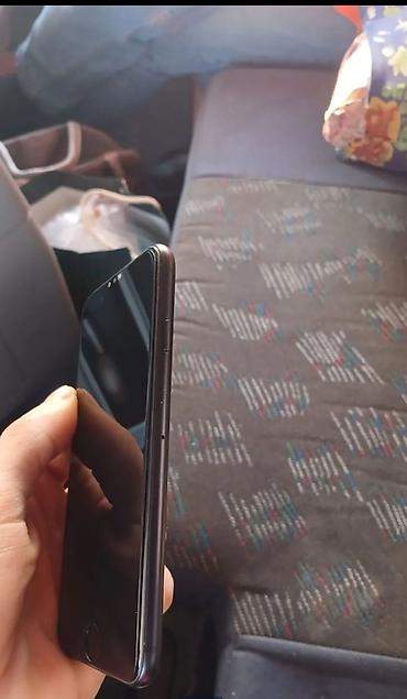 Apple iPhone: IPhone SE 2020, 256 GB, Qara, Simsiz şarj — 7