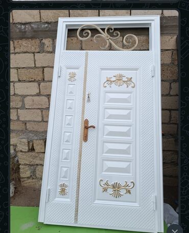 Giriş qapıları: Mənzil üçün Yeni Giriş qapısı Zamok ilə, Zəmanətli, Ödənişli quraşdırma, Ödənişli çatdırılma, Rayonlara çatdırılma, Ünvandan götürmə — 16