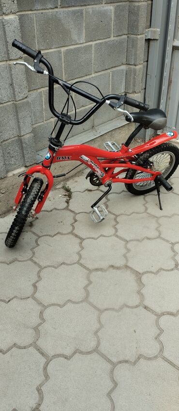 Игрушки: Велосипед б/у (состояниие нового)
для детей 5-12 лет 
самовывоз Бишкек