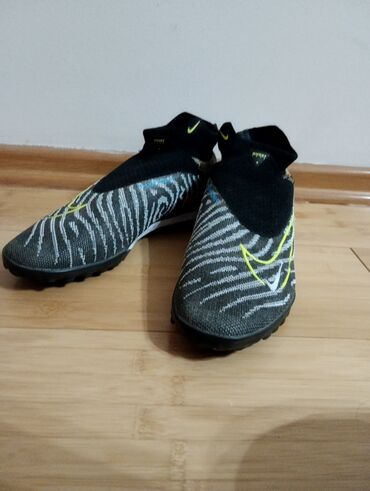 Кроссовки и спортивная обувь: Мужские кроссовки, 39, Nike, Б/у, Самовывоз