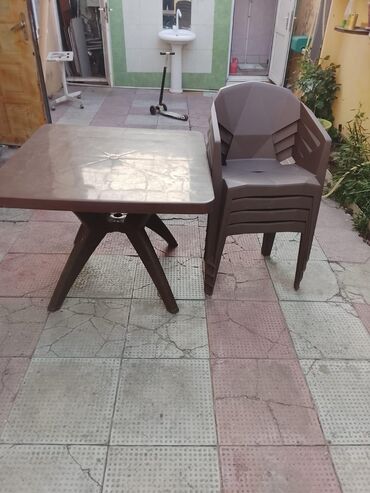 Soyuducu vitrinləri: Kafe və fast-food üçün peşəkar avadanlıq dəsti 1) Şüşəli soyuducu — 6