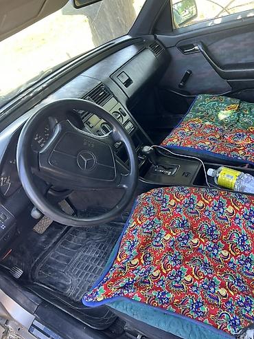 124 мер: Mercedes-Benz C-Class: 1994 г., Автомат, Бензин, Седан — 4