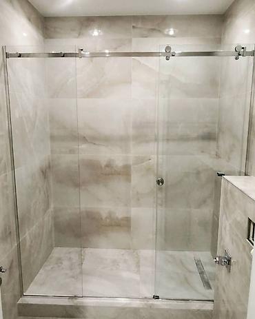 Душевые кабины: Раздвижная душевая перегородка из трёх частей с расположением двери по — 5