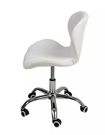 Другая мебель: Продаем удобное кресло с мягким сиденьем и спинкой белого цвета🫣 — 9