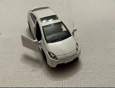 oyuncaq ayi type 0: Ağ rəngli die-cast oyuncaq maşın modeli - Korpus: metal gövdə — 4