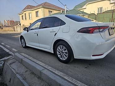 жили машина: Toyota Corolla: 2019 г., 1.8 л, Вариатор, Бензин, Седан — 2
