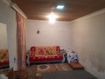 bayilda satilan evler: Баил 1 комната, 30 м², Нет кредита, Без ремонта