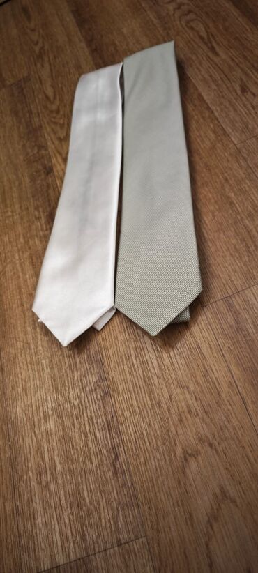 Галстуки, запонки: Галстуки – новые. - Классические мужские галстуки шириной около 7–8 — 10