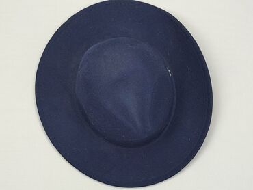 Hats and caps: Hat, Female, condition - Satisfying