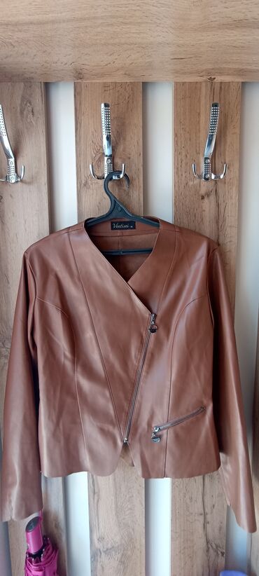 куртка кожанная: Кожаная куртка, Классическая модель, Кожзам, Приталенная модель, L (EU 40)