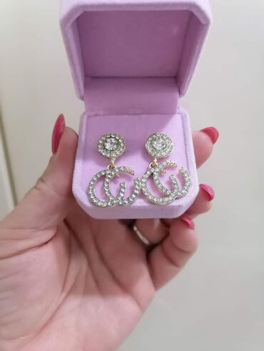 Minđuše: Mindjuse 800 — 2