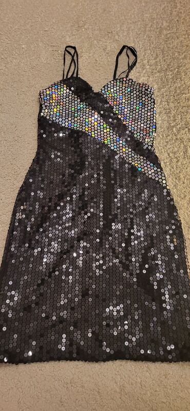 Haljine: Prelepe haljine xs / s po 1200 — 5