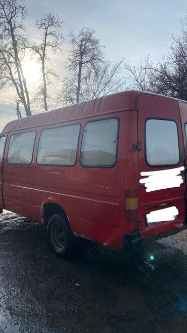 машина tesla: Ford Transit: 1990 г., 2 л, Механика, Бензин, Бус