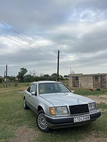 Mercedes-Benz: Mercedes-Benz W124: 2 l | 1991 il Sedan — 15