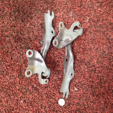 запчасть мазда примаси: Петля капота Mazda Demio DY3W ZJ 1.3 2006 (б/у)