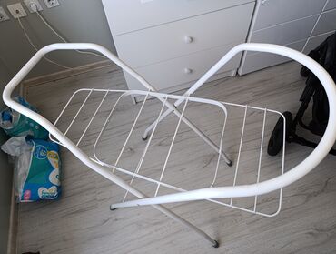 plasticne stolice na rasklapanje cena: Unisex, color - White, Used