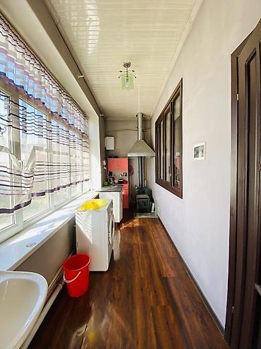 Продажа коттеджей и домов: 🏡 Үй сатылат! 📍 Дарек: Ош Шаары. Геологородок кичи району ул Абжалова — 10