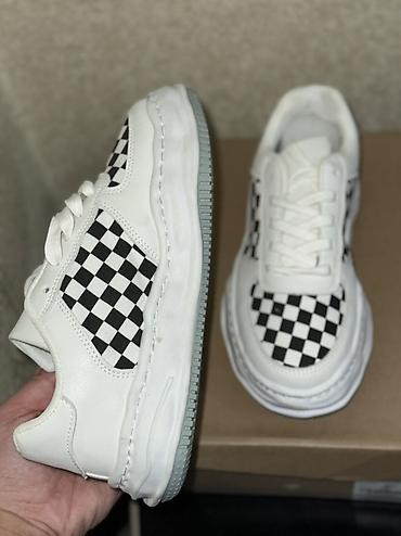 Другая женская обувь: Женская обувь — подборка стильных моделей 1) Белые текстильные — 14