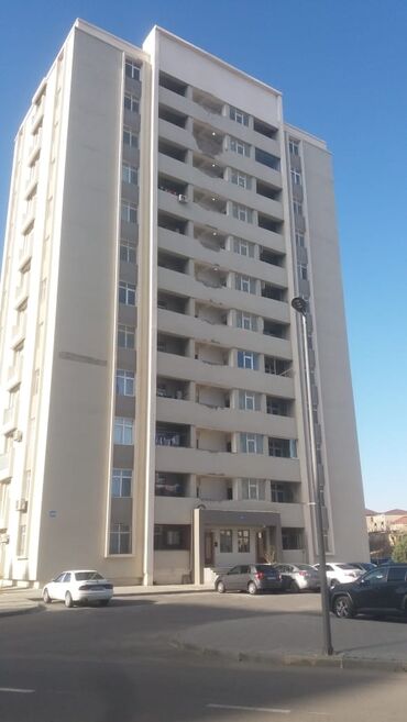 sirvanda bina evleri satilir: Sumqayıt, 2 otaqlı, Köhnə tikili, 68 kv. m