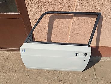 Auto delovi: Vrata prednja leva Lada 2107 Riva,2104 Karavan,2105 br.1 U beloj boji — 2