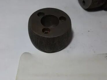 Ostali alati i mašine: Tockici za radlu, recke 0,8mm Cena je po komadu a na raspolaganju je — 4