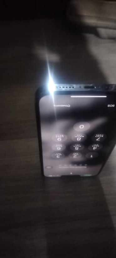 Чехлы: Срочно продаю Айфон Набор аксессуаров для iPhone с большим блоком — 4